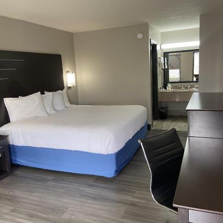 Days Inn By Wyndham Moss Point Pascagoula מראה חיצוני תמונה