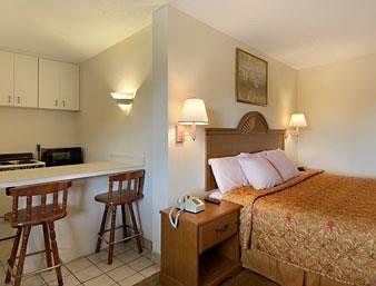 Days Inn By Wyndham Moss Point Pascagoula מראה חיצוני תמונה